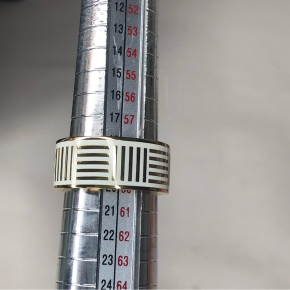 LOUIS VUITTON LV Damier Berg White Gold Plated Unisex Ring Sz MED 9-1/4 20 NWOT - Picture 10 of 14